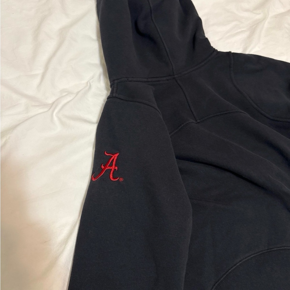 Women’s black Lululemon Hooded Pullover Sweatshirt